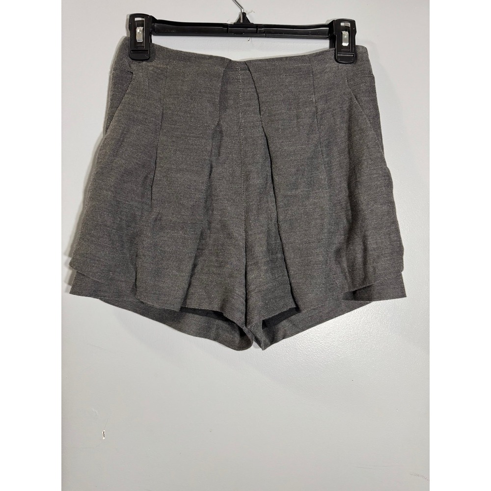 The Kooples lined gray textured zip back pleated dress shorts size 4-6
